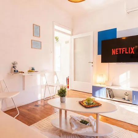 Blue Haven - Cozy 2br Lägenhet